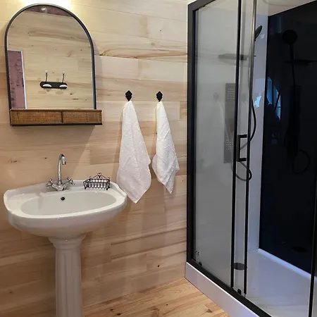 Pensjonat Domaine De Sens Bas