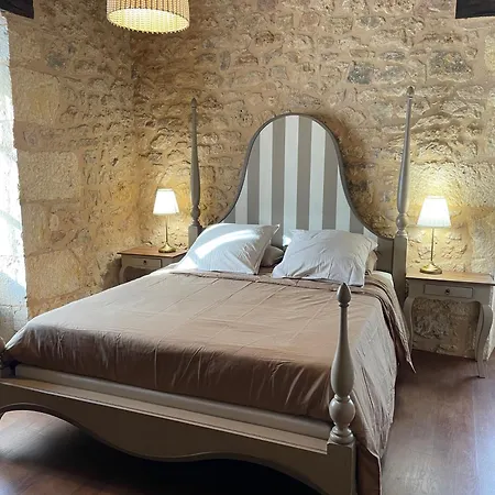Domaine De Sens Bas Affittacamere 3*