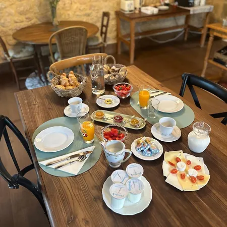 Domaine De Sens Bas Guest house Molieres (Dordogne)